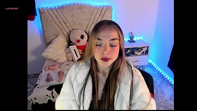 Mia Victoria22 online show from 04/15/26, 02:07