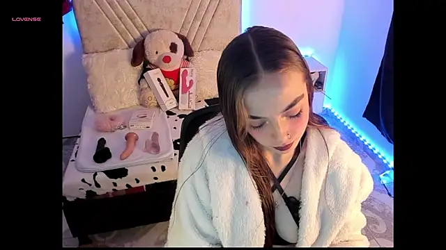 Mia Victoria22 online show from 04/24/26, 03:42