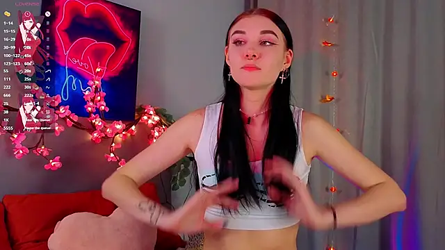 JenniferSullivan online show from 10/19/25, 10:21