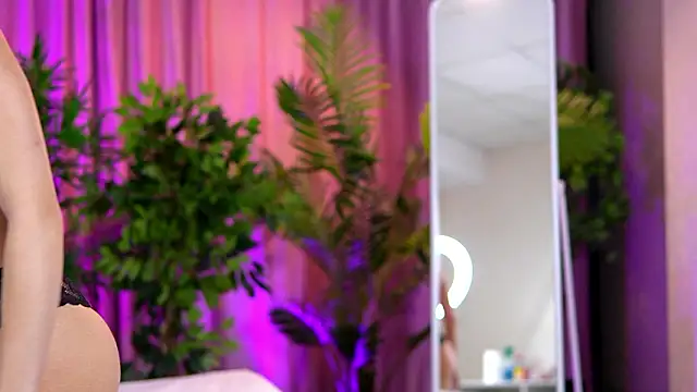 LalaRoze online show from 03/05/26, 07:32