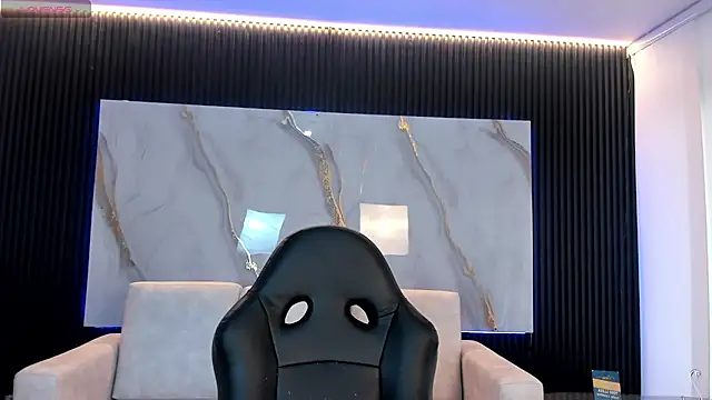 MadisonAnngel online show from 11/29/25, 08:45