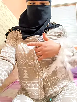  Laiali  online show from 11/12/25, 11:21