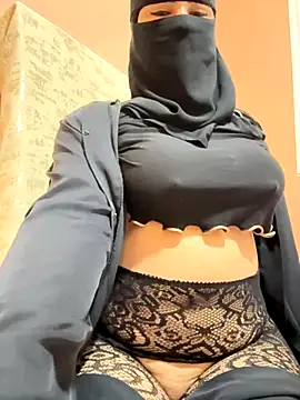  Laiali  online show from 11/23/25, 12:16