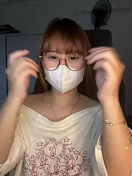 Meowyeuk6 online show from 01/19/26, 03:27