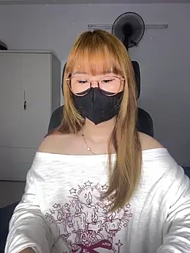 Meowyeuk6 online show from 03/16/26, 05:02