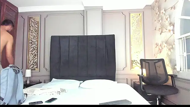 magnus serket online show from 10/08/25, 11:30