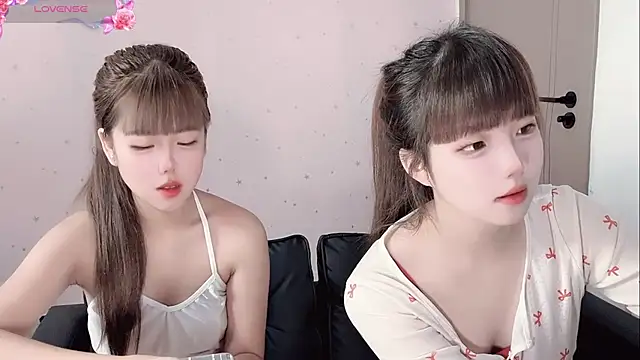 TT-XXTT online show from 09/28/25, 11:32