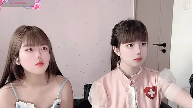 TT-XXTT online show from 09/30/25, 11:32