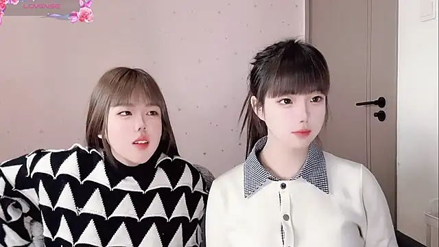 TT-XXTT online show from 10/20/25, 01:06