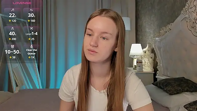 Lucy Shaw online show from 10/14/25, 11:00