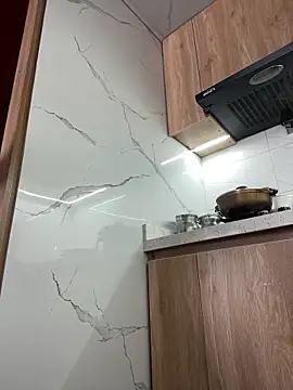 istthalexa online show from 04/08/26, 04:51