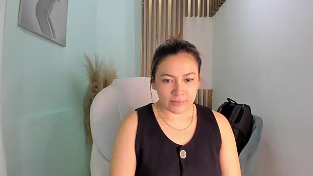 Snapshot of MacarenaRosse chatting on 09/11/25, 08:09 MacarenaRosse online show from 09/11/25, 08:09