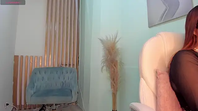 Snapshot of MacarenaRosse chatting on 10/11/25, 07:45 MacarenaRosse online show from 10/11/25, 07:45