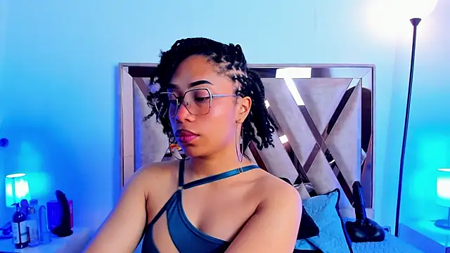 Snapshot of Katy_ortiiz chatting on 02/13/26, 11:39 Katy ortiiz online show from 02/13/26, 11:39