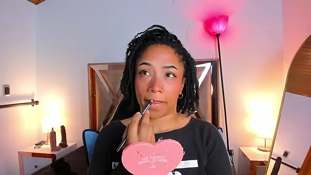 Snapshot of Katy_ortiiz chatting on 02/23/26, 11:40 Katy ortiiz online show from 02/23/26, 11:40