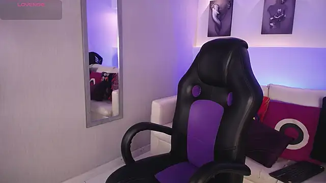 AdrianRinaldi online show from 09/11/25, 09:04