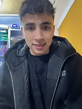 AdrianRinaldi online show from 04/21/26, 02:01