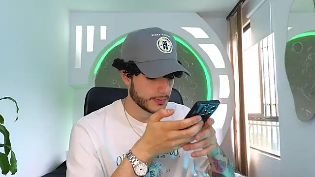 Rafael Mendezz online show from 10/08/25, 07:55