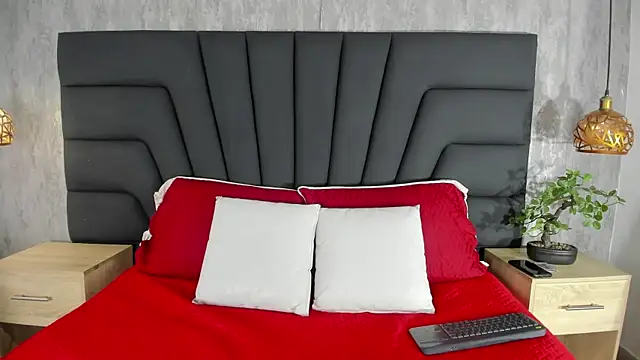 Hisoka 011 online show from 10/25/25, 08:03