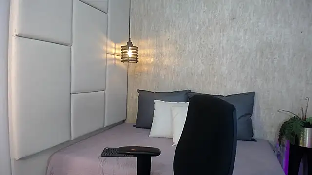 Hisoka 011 online show from 03/05/26, 08:05