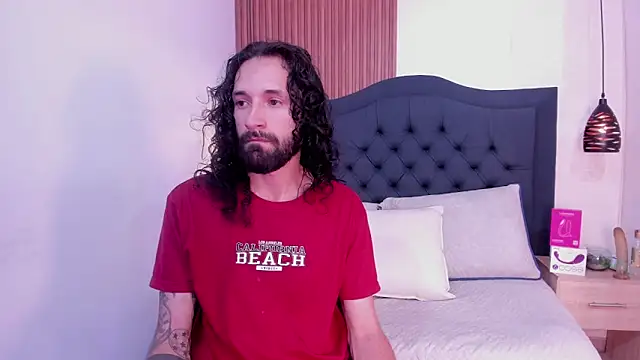 Hisoka 011 online show from 04/20/26, 07:26