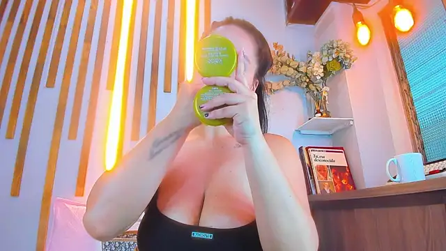 Jennifer Vega1 online show from 11/07/25, 11:38