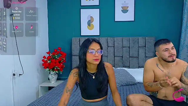 Soffia Konig  online show from 11/30/25, 07:40