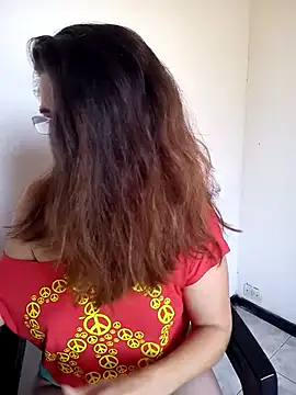 Merida2276 online show from 11/30/25, 08:02