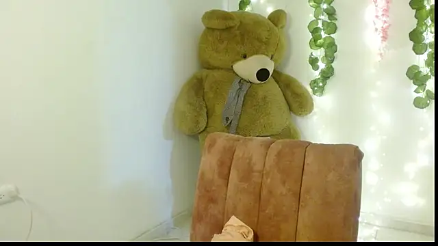 lucy1609 online show from 09/10/25, 08:31