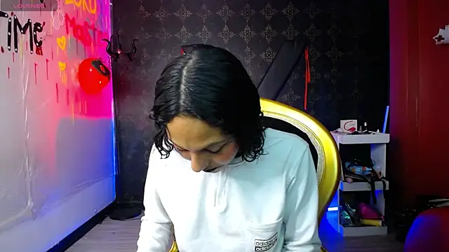 Sweettpleasure online show from 10/08/25, 12:36