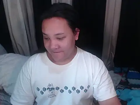 Hotcum ella online show from 04/15/26, 02:51