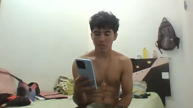 Snapshot of Babydemilk chatting on 06/20/26, 03:04 Babydemilk online show from 06/20/26, 03:04