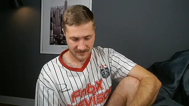 Mr At  online show from 10/29/25, 07:10