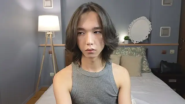 Snapshot of okerriella chatting on 09/20/25, 01:12 okerriella online show from 09/20/25, 01:12