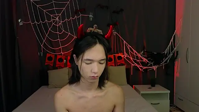 Snapshot of okerriella chatting on 10/26/25, 05:30 okerriella online show from 10/26/25, 05:30