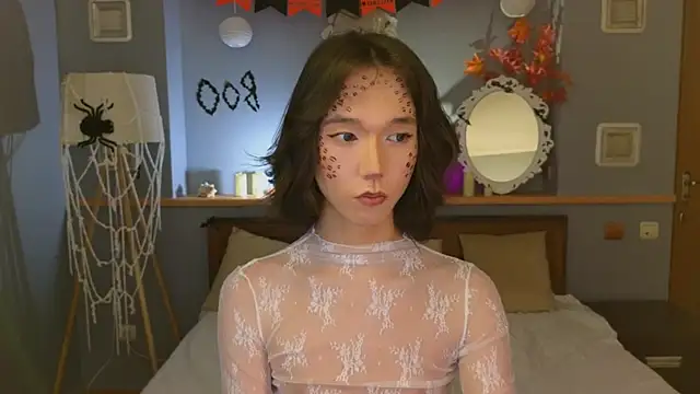 Snapshot of okerriella chatting on 10/30/25, 02:40 okerriella online show from 10/30/25, 02:40