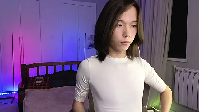 Snapshot of okerriella chatting on 11/26/25, 01:12 okerriella online show from 11/26/25, 01:12