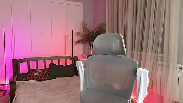 Snapshot of okerriella chatting on 11/28/25, 01:25 okerriella online show from 11/28/25, 01:25