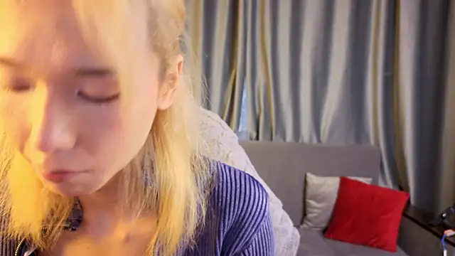 Snapshot of okerriella chatting on 01/15/26, 07:13 okerriella online show from 01/15/26, 07:13