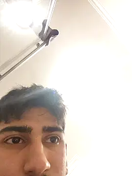 Snapshot of BichromeNonmetal chatting on 01/13/26, 03:06 BichromeNonmetal online show from 01/13/26, 03:06