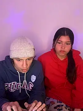 Snapshot of Karma_And_Sex chatting on 10/19/25, 01:12 Karma And Sex online show from 10/19/25, 01:12