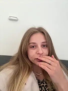 BabyAnais online show from 04/21/26, 09:26