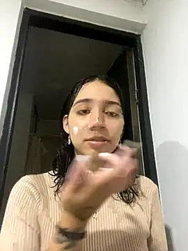 Snapshot of Niina_Sissy chatting on 10/30/25, 11:16 Niina Sissy online show from 10/30/25, 11:16