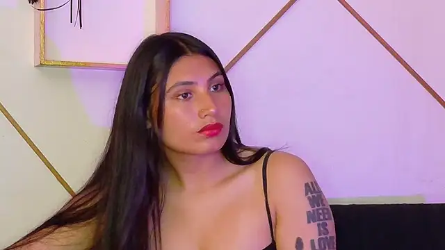 Snapshot of Linda_andrew chatting on 11/11/25, 07:58 Linda andrew online show from 11/11/25, 07:58