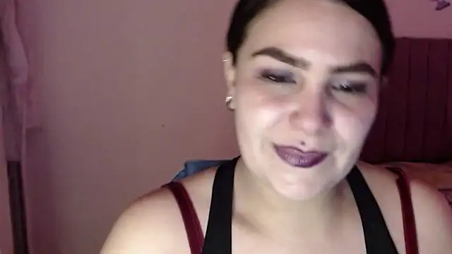 Salma deep online show from 10/28/25, 05:48