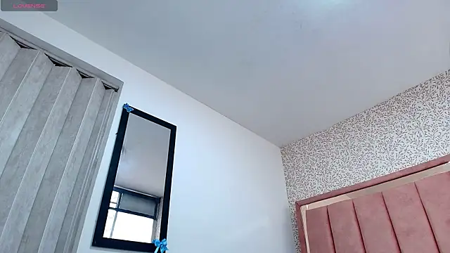 Hanna Lee   online show from 04/17/26, 08:01