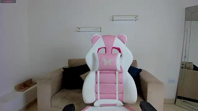 april smiith online show from 02/25/26, 12:15