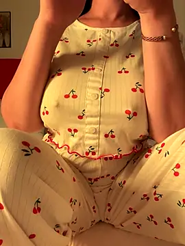 OnlyRima online show from 10/15/25, 12:00