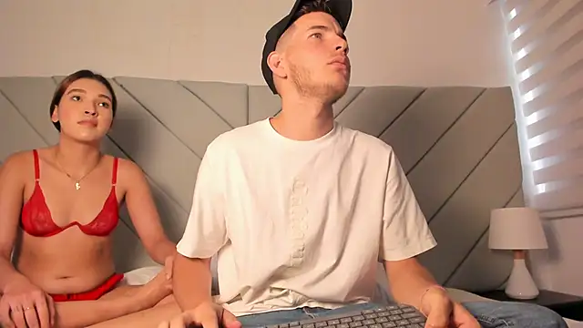 lara and danny online show from 09/12/25, 07:14