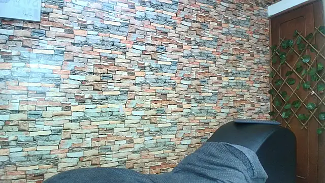 naomi campbel  online show from 11/02/25, 01:46